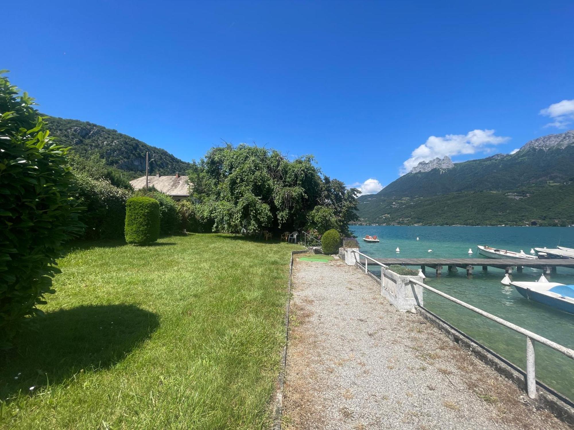 Rare 2 Bedroom With Private Beach On Lake Annecy Doussard Extérieur photo